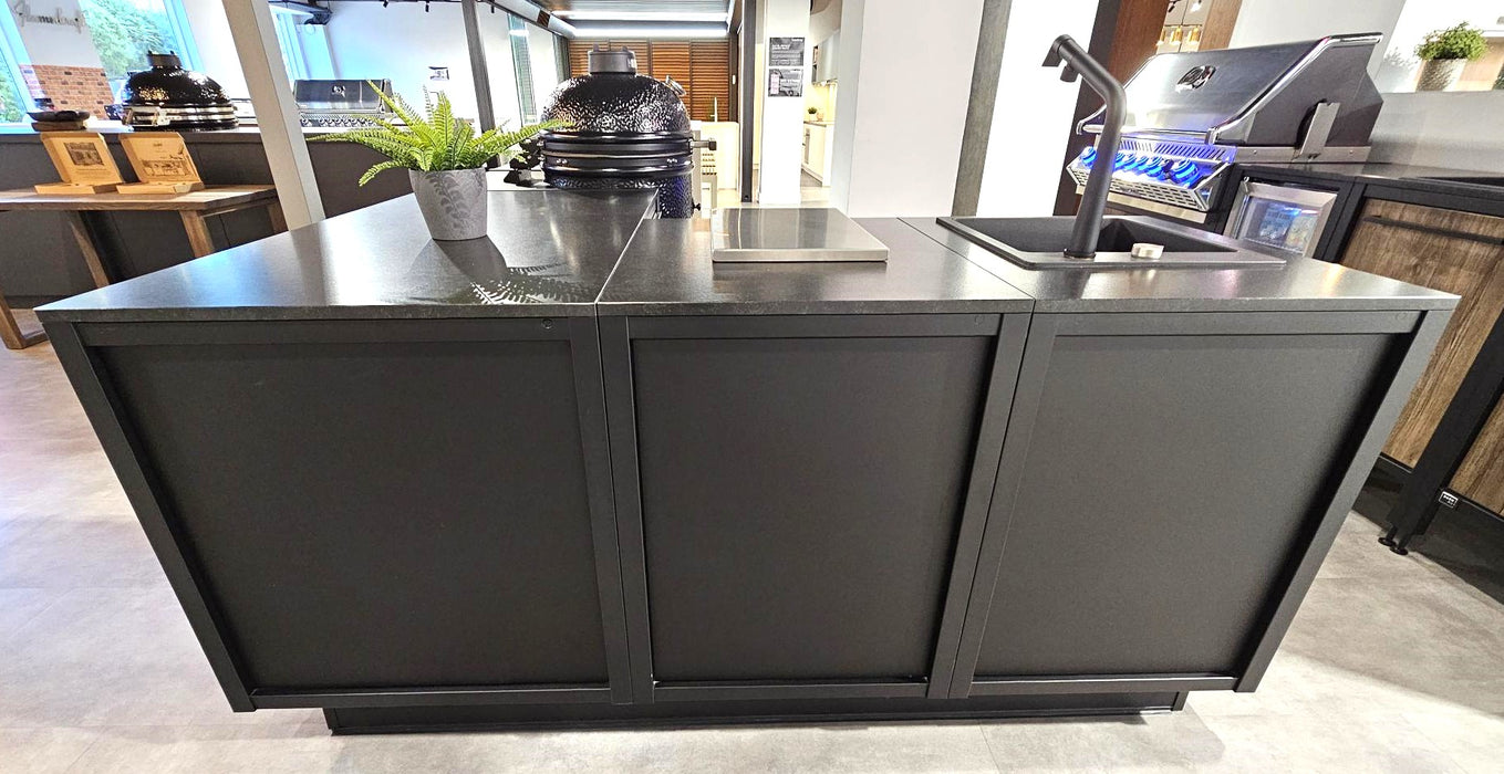 BURNOUT LUX Outdoor Kitchen - Ex Display Model