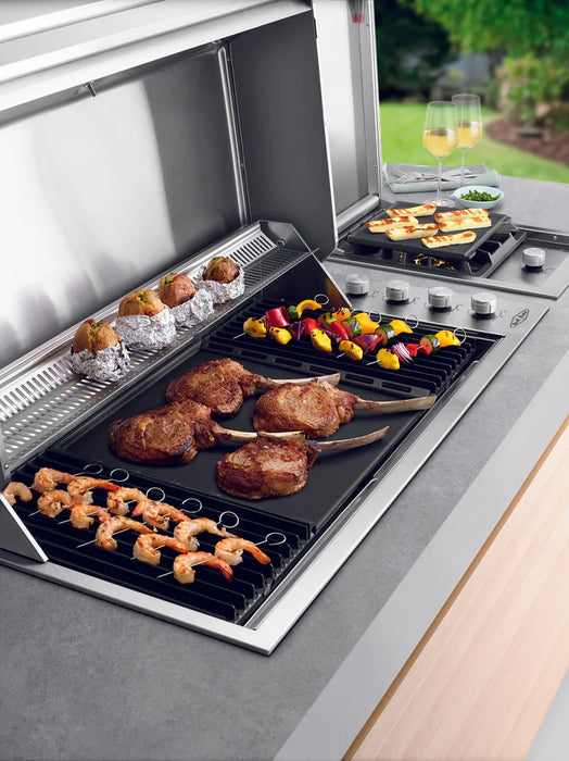 Cabinex Classic Kitchen paired with BeefEater ProLine 6 Burner BBQ